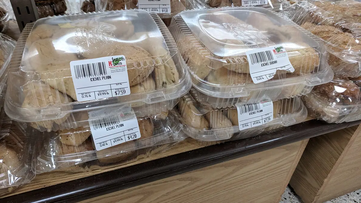 The Village Bakery – bakery in Chard town centre
